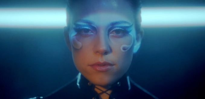 HANA - Anxious Alien
