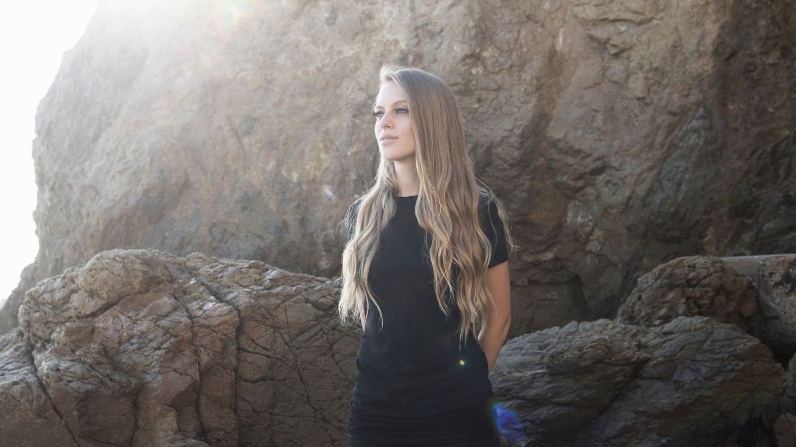 Nora En Pure