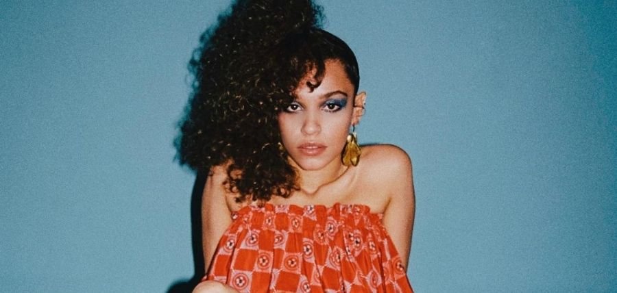 Izzy Bizu - Tough Pill