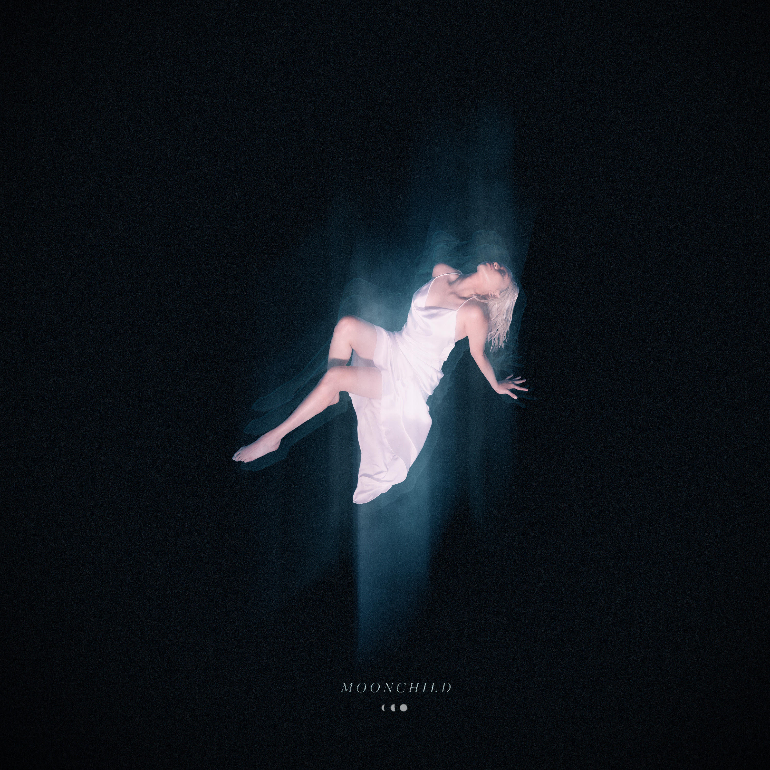 NIKI - MOONCHILD 