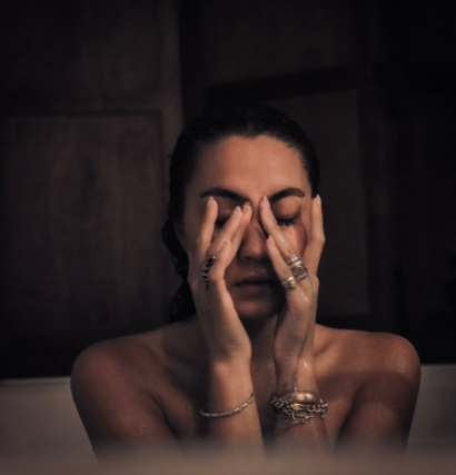 MEG DELACY- BODY