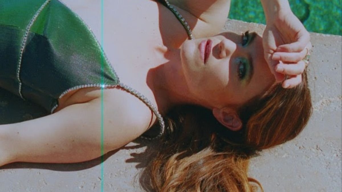 Julia Stone