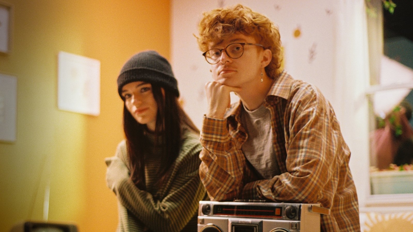 Sara Kays and Cavetown