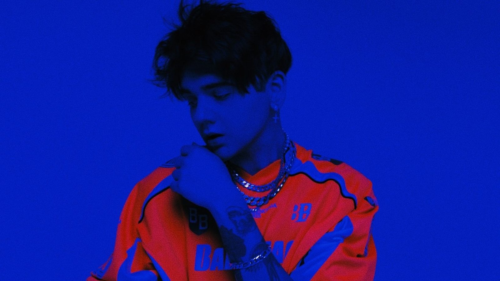 12AM