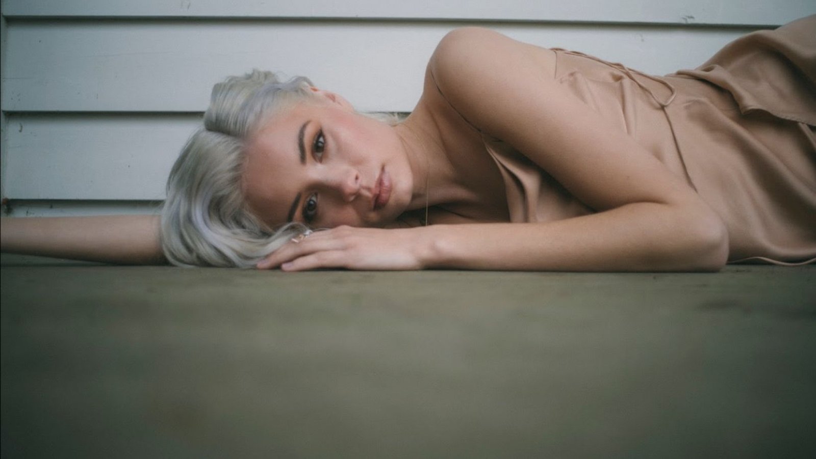 NINA NESBITT