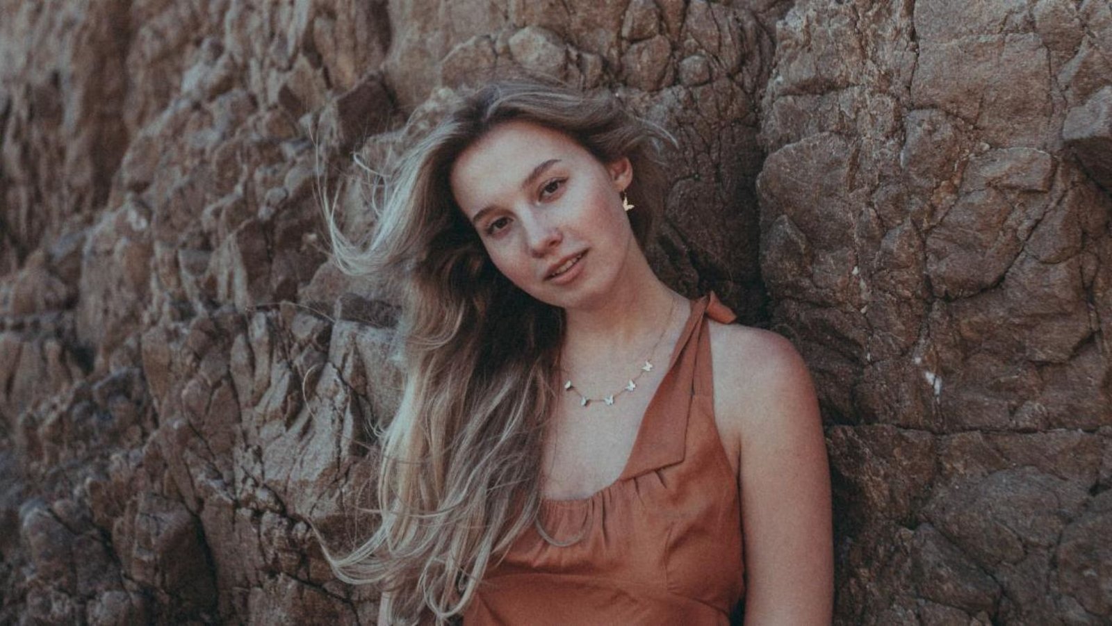 SYDNEY ROSE