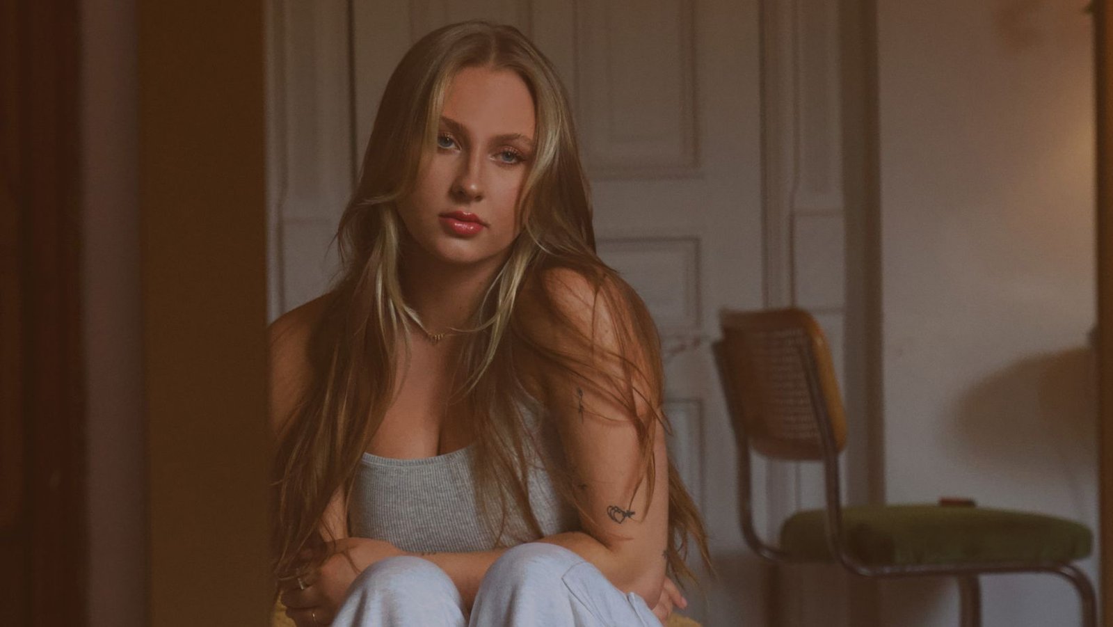 Ashley Kutcher