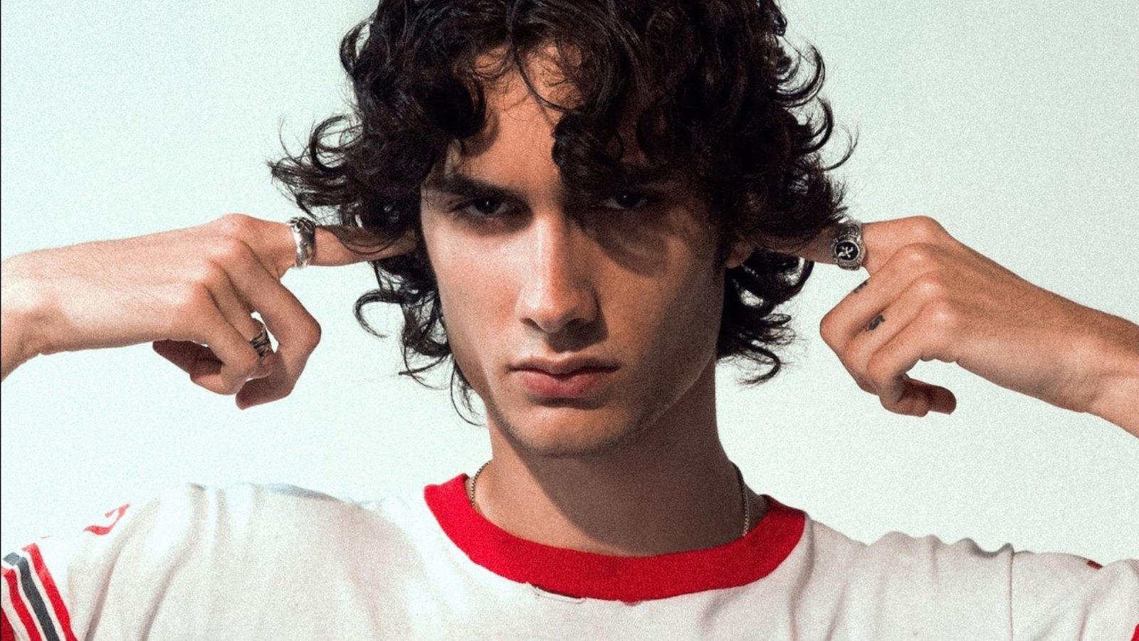 Sombr Rise sombr Makes Bold Debut With ‘I Barely Know Her’ – Out Now